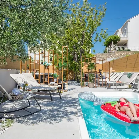 Guest house Bogo-galijun Mokosica